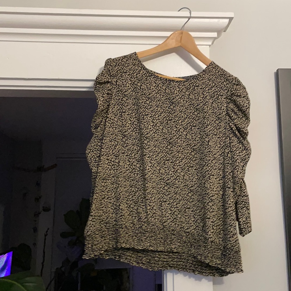 Never worn Adrianna Papell blouse.